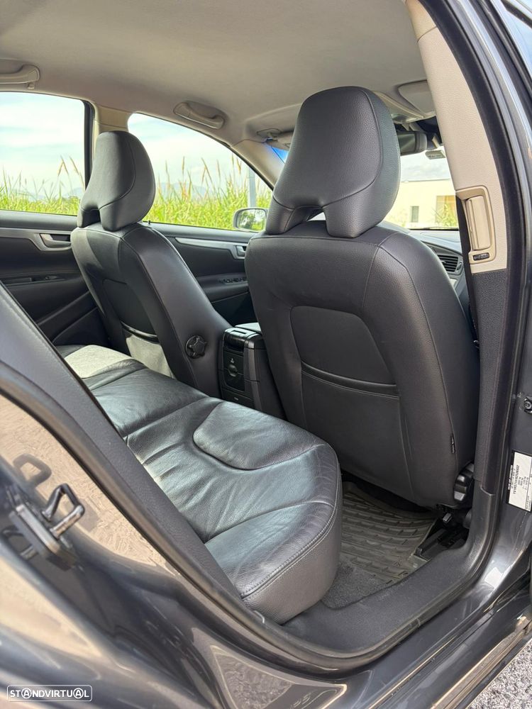 Volvo S60 2.4 D5 Nivel 1 - 8
