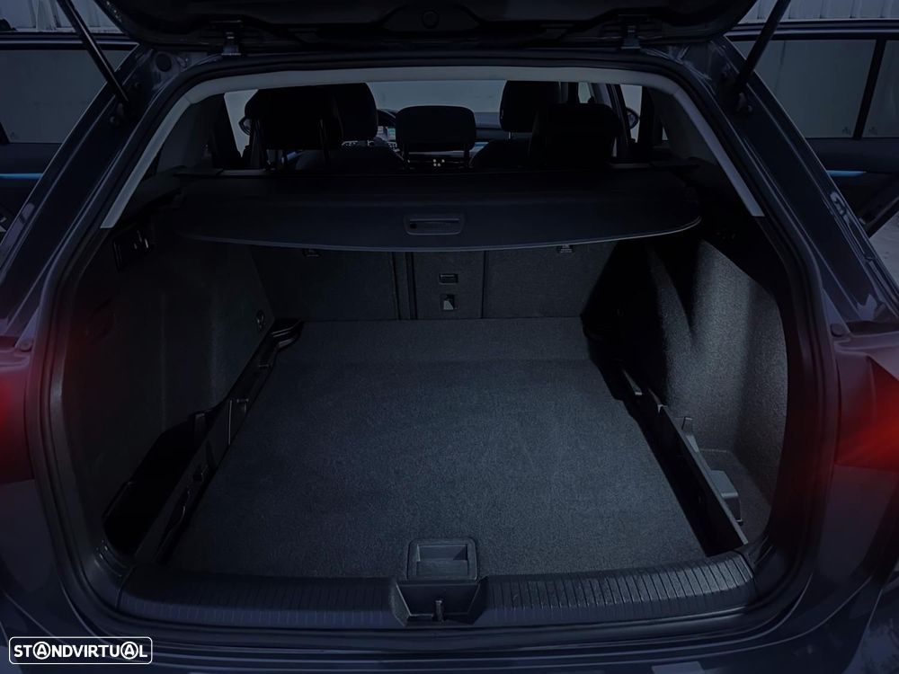 VW Golf Variant 2.0 TDi Conceptline - 18