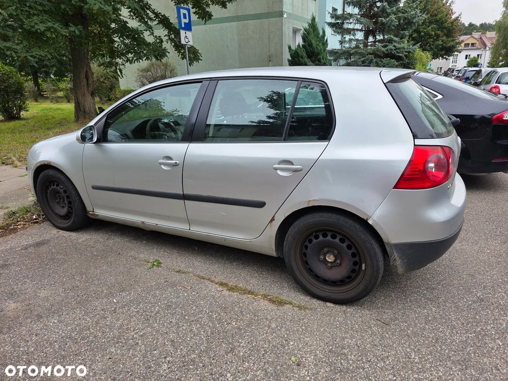 Volkswagen Golf V 1.9 TDI Q-Line - 13