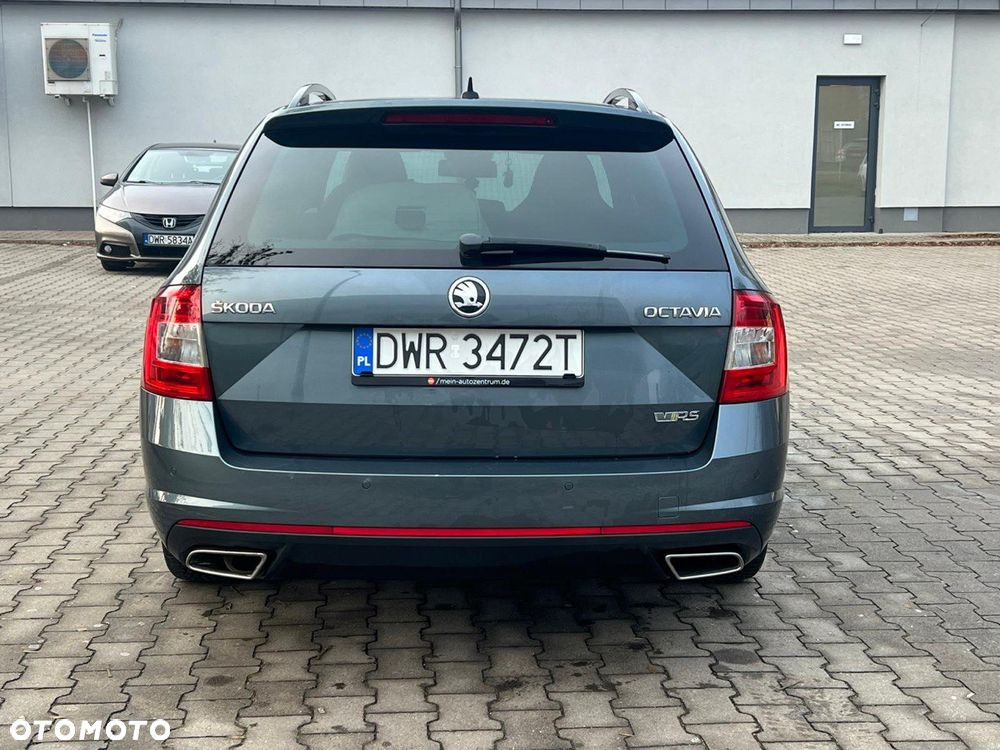 Skoda Octavia 2.0 TDI (Green tec) DSG RS - 9