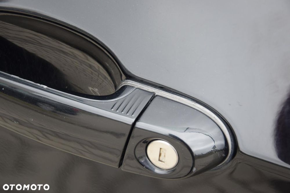 BMW Seria 3 320d Edition Exclusive - 12