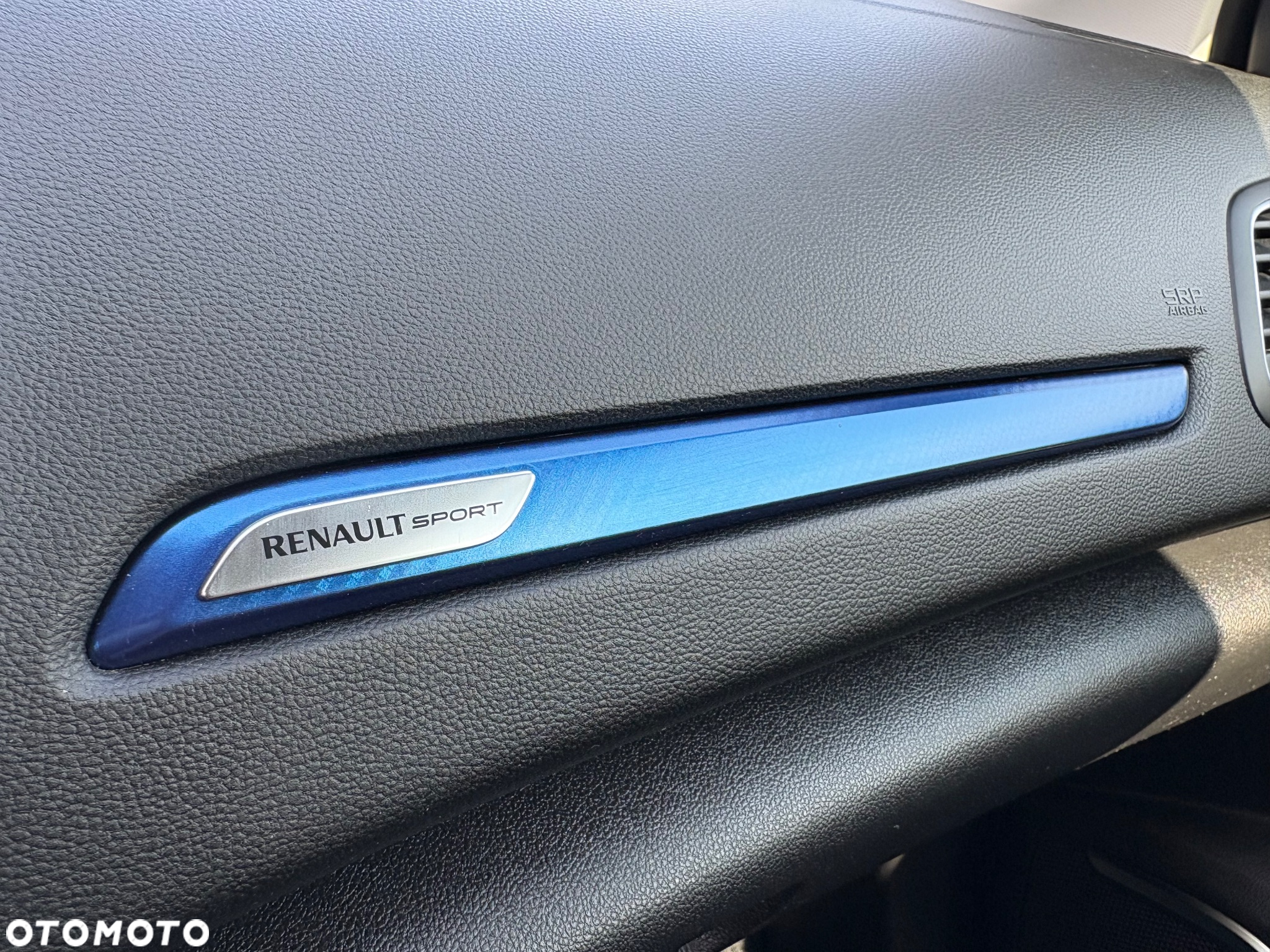 Renault Megane ENERGY TCe 205 EDC GT - 19