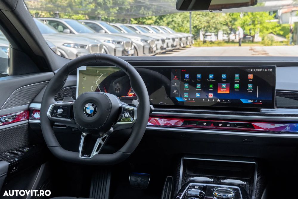 BMW Seria 7 740d xDrive MHEV - 9