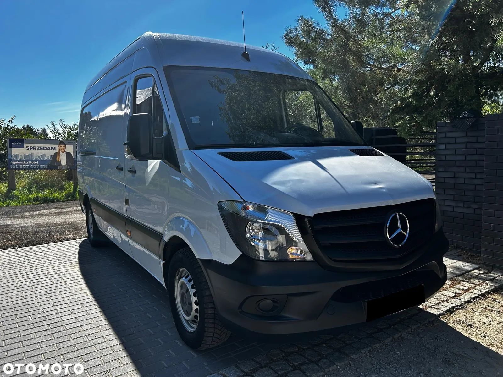 Mercedes-Benz Sprinter - 1