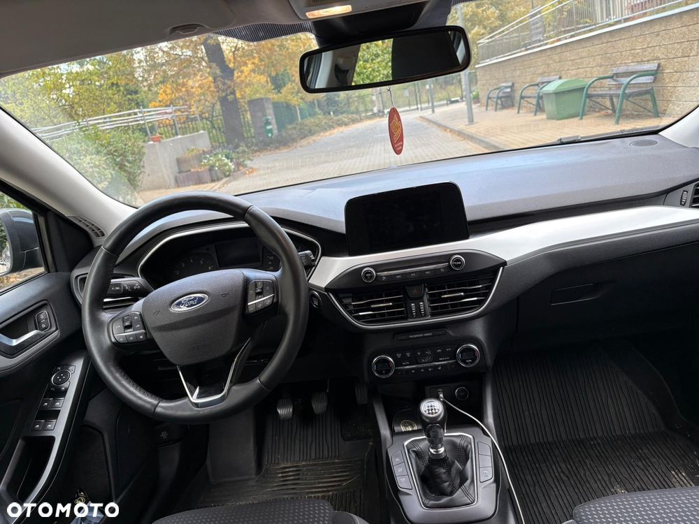 Ford Focus 1.0 EcoBoost Trend ASS - 10