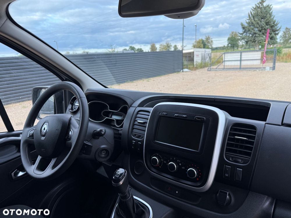 Renault Trafic - 26
