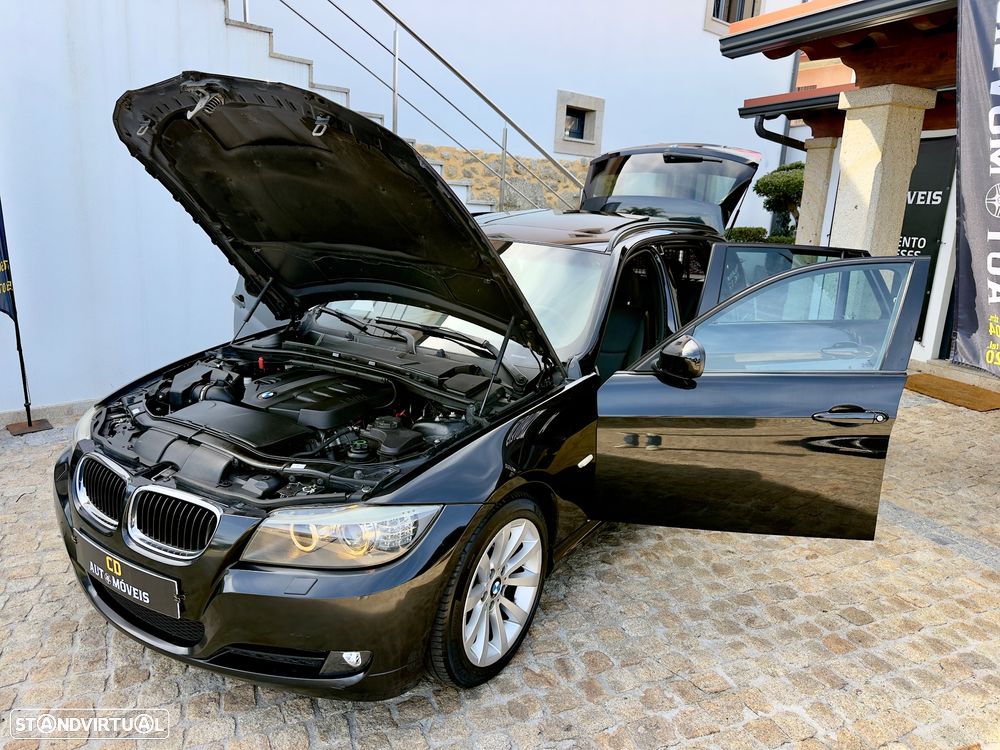 BMW 320 d Navigation Sport - 33