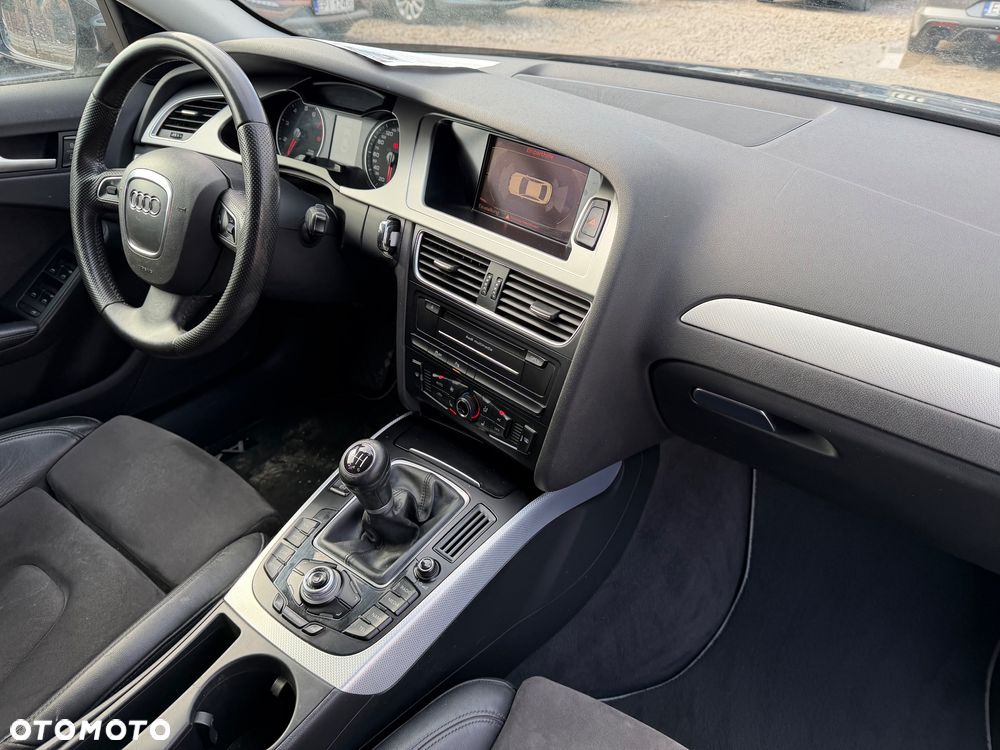 Audi A4 Limousine - 39