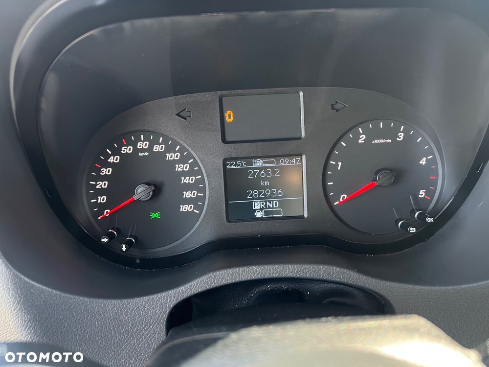 Mercedes-Benz Sprinter - 24