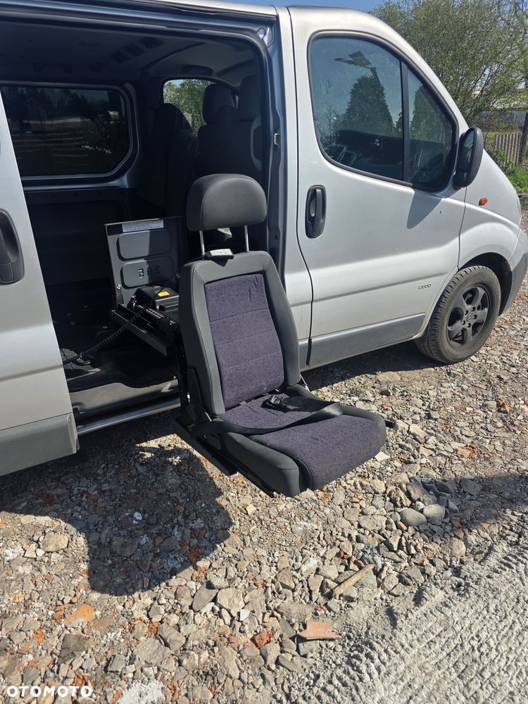 Opel Vivaro - 1