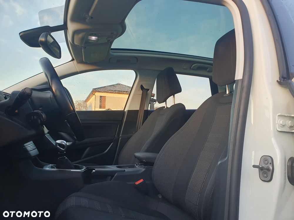 Peugeot 308 1.6 BlueHDi Allure S&S - 12