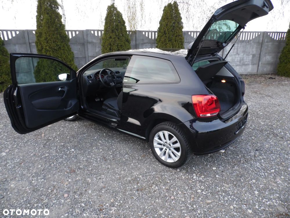 Volkswagen Polo 1.4 16V Highline DSG - 17