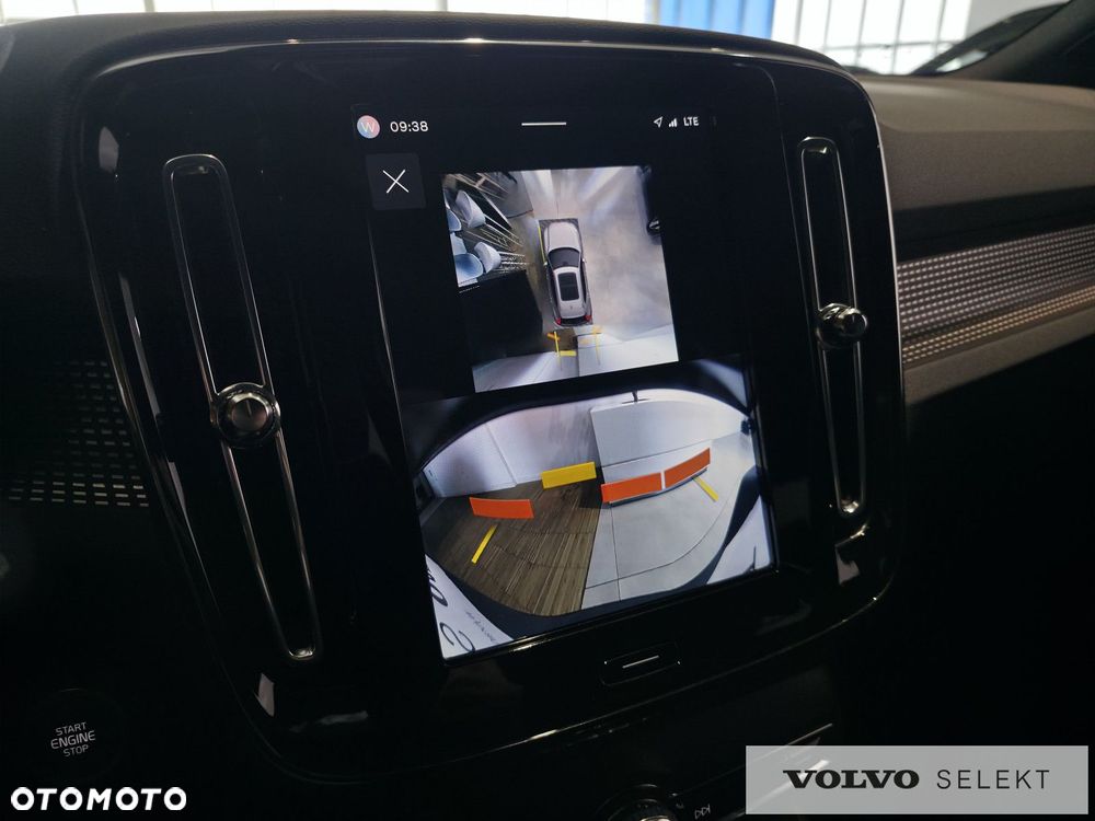 Volvo XC 40 - 25