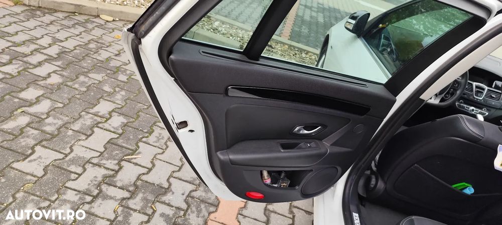 Renault Laguna - 5