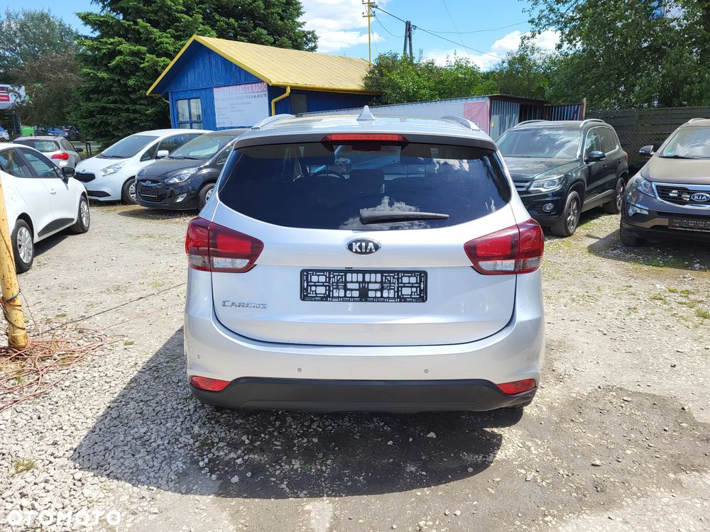 Kia Carens 1.6 GDI UEFA EURO 2016 - 7