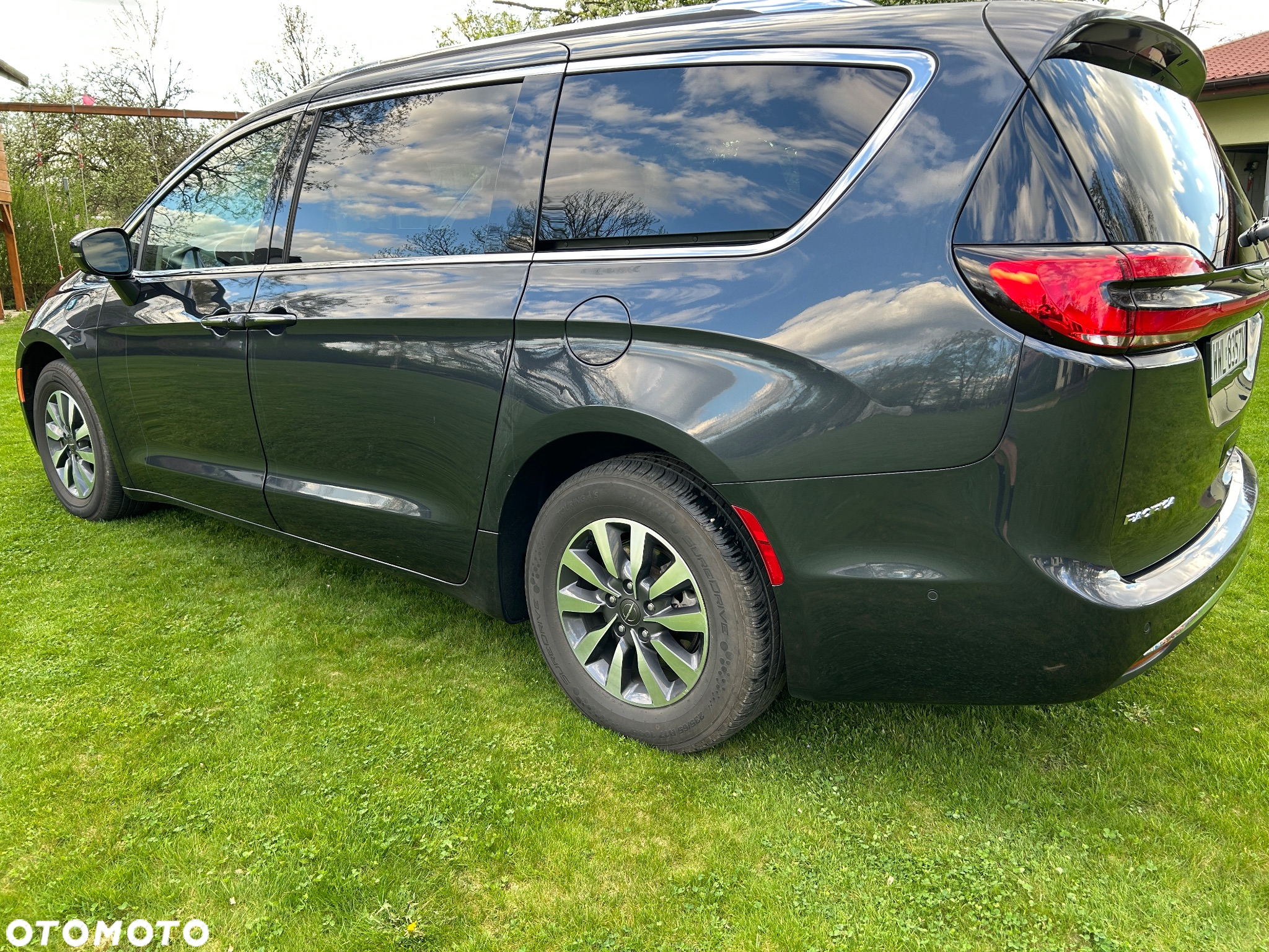 Chrysler Pacifica - 5
