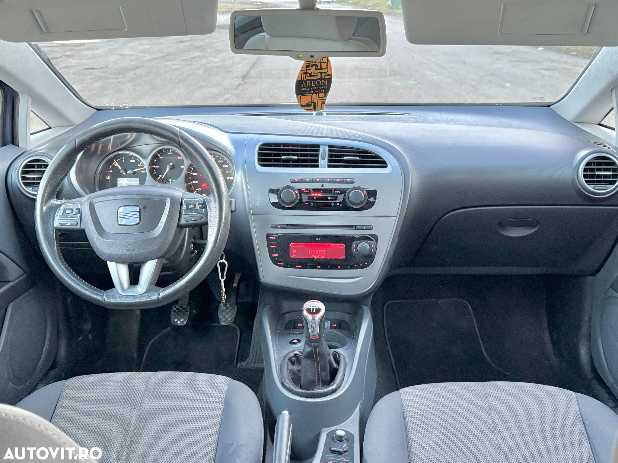 Seat Leon 1.6 TDI Style Ecomotive - 4