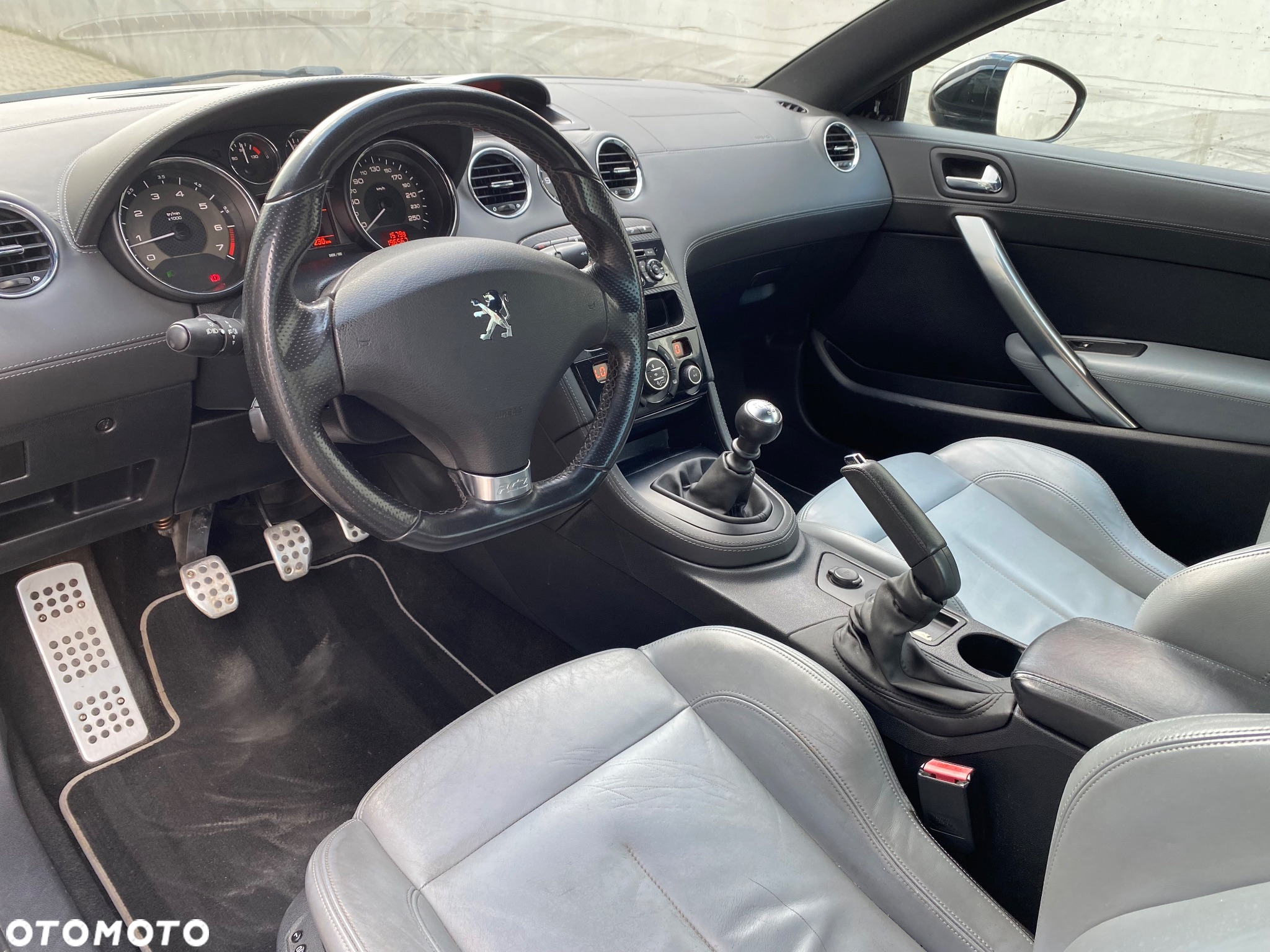 Peugeot RCZ 1.6 200 THP - 26