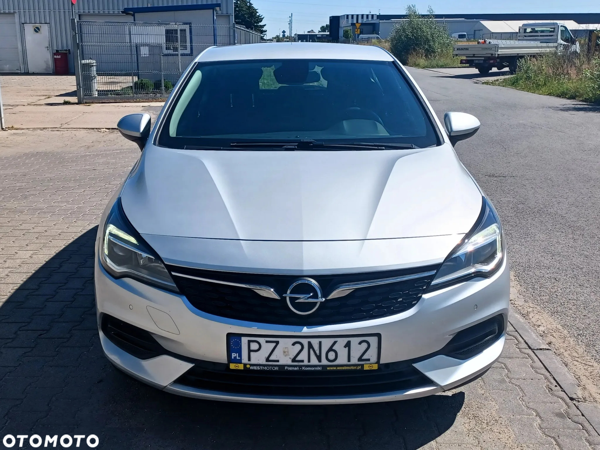 Opel Astra V 1.2 T Edition S&S - 8