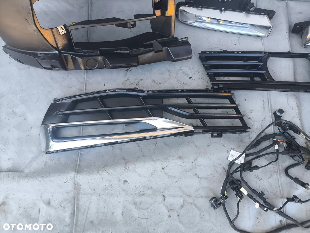 BMW G30 G31 KRATKA KRATKI ZDERZAKA HALOGEN LEWY PRAWY CHROM ŚLIZG CZUJNIKI PDC WIĄZKA INSTALACJA 7415579 7415580 7349131 7349132 15067010 - 5