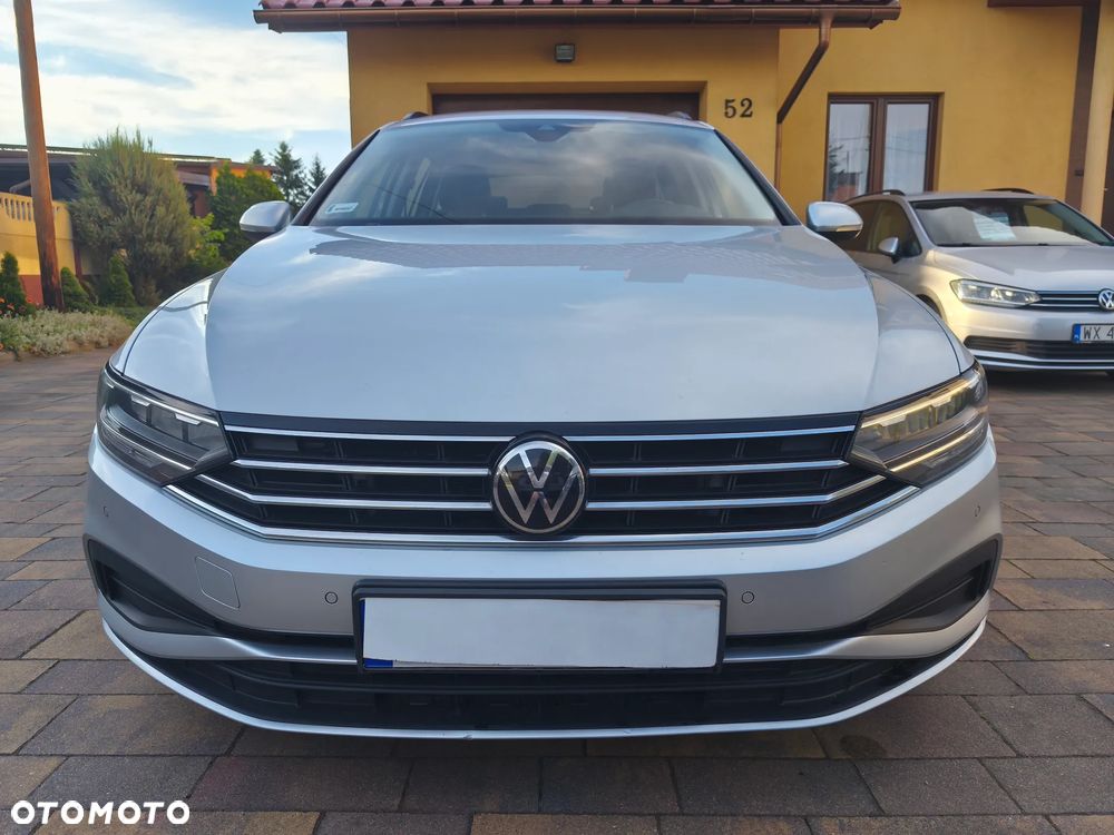 Volkswagen Passat - 11