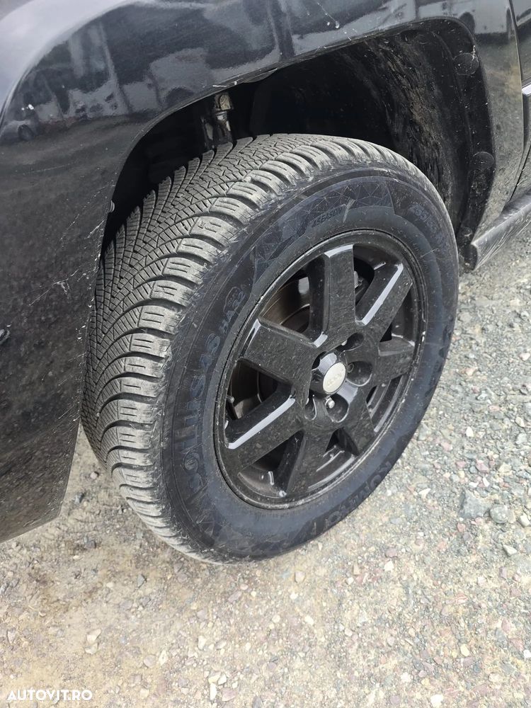 Jeep Commander - 13