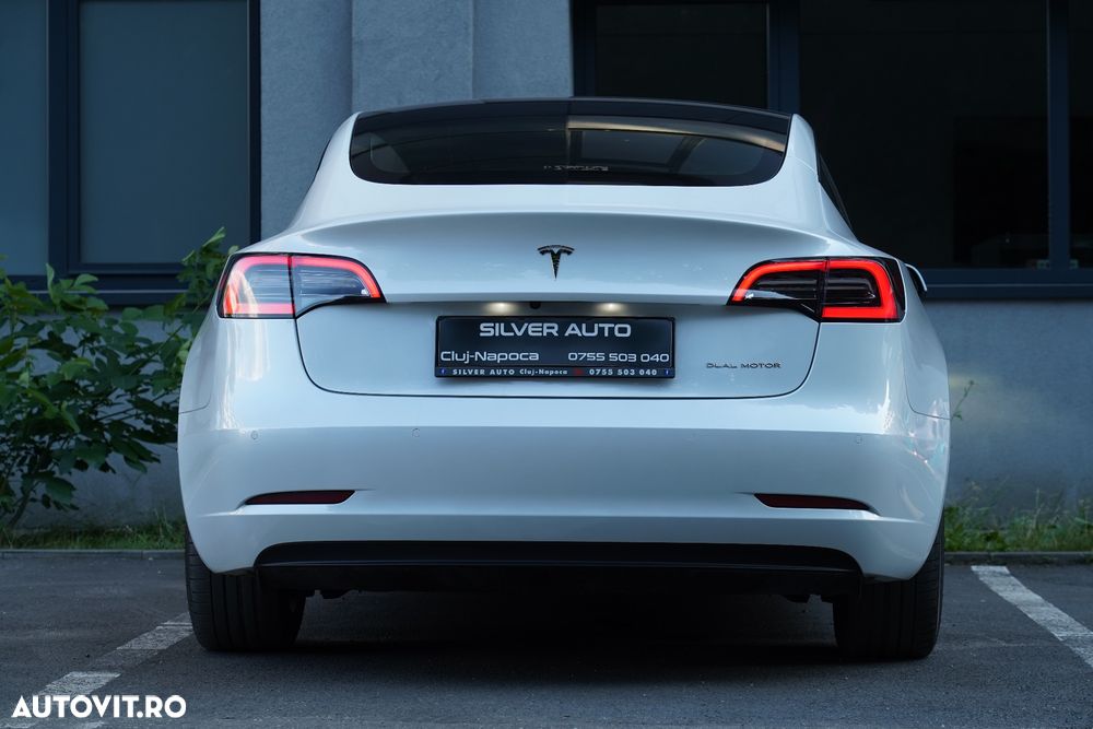 Tesla Model 3 - 14