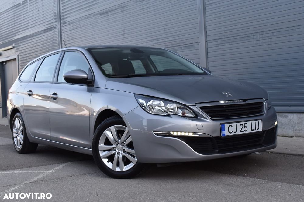 Peugeot 308 - 1