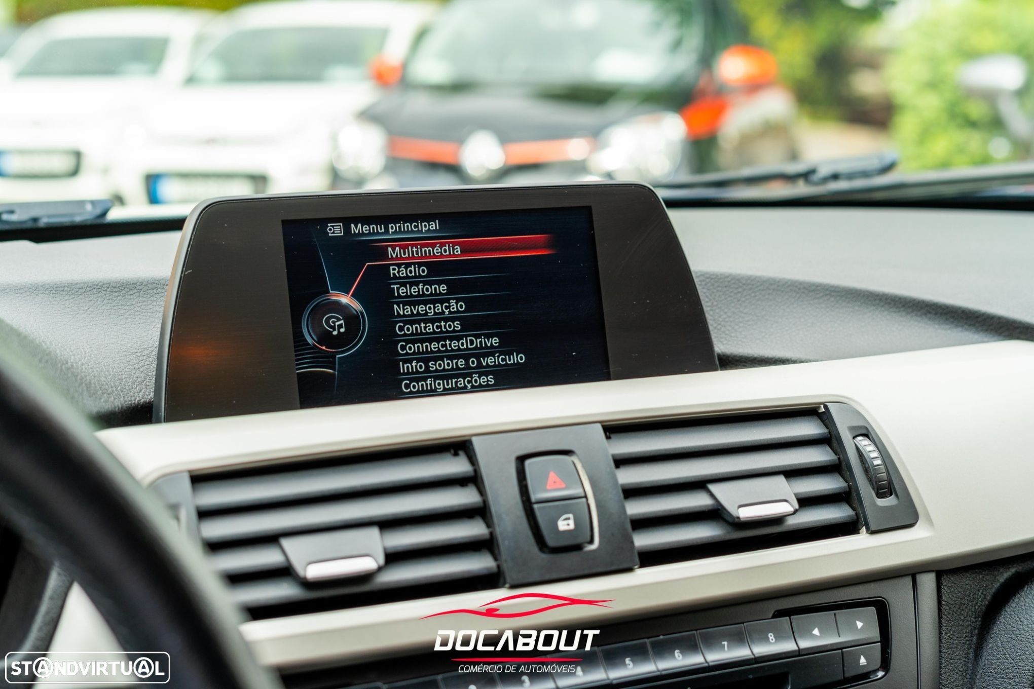 BMW 318 d Touring - 8
