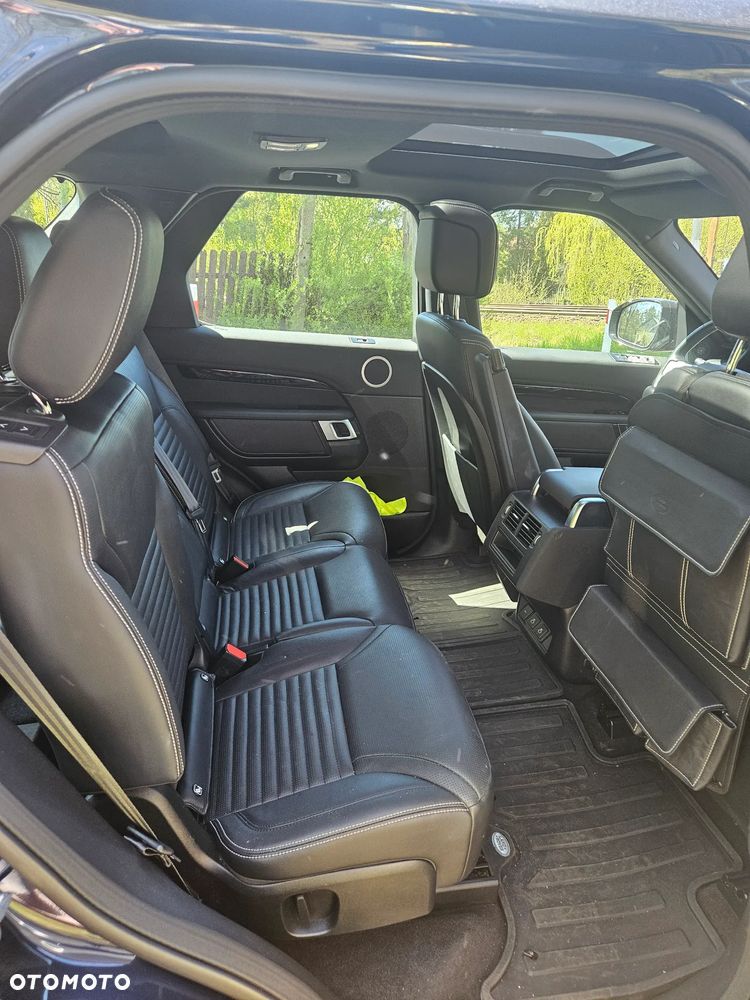 Land Rover Discovery 2.0 P300 Dynamic SE - 9