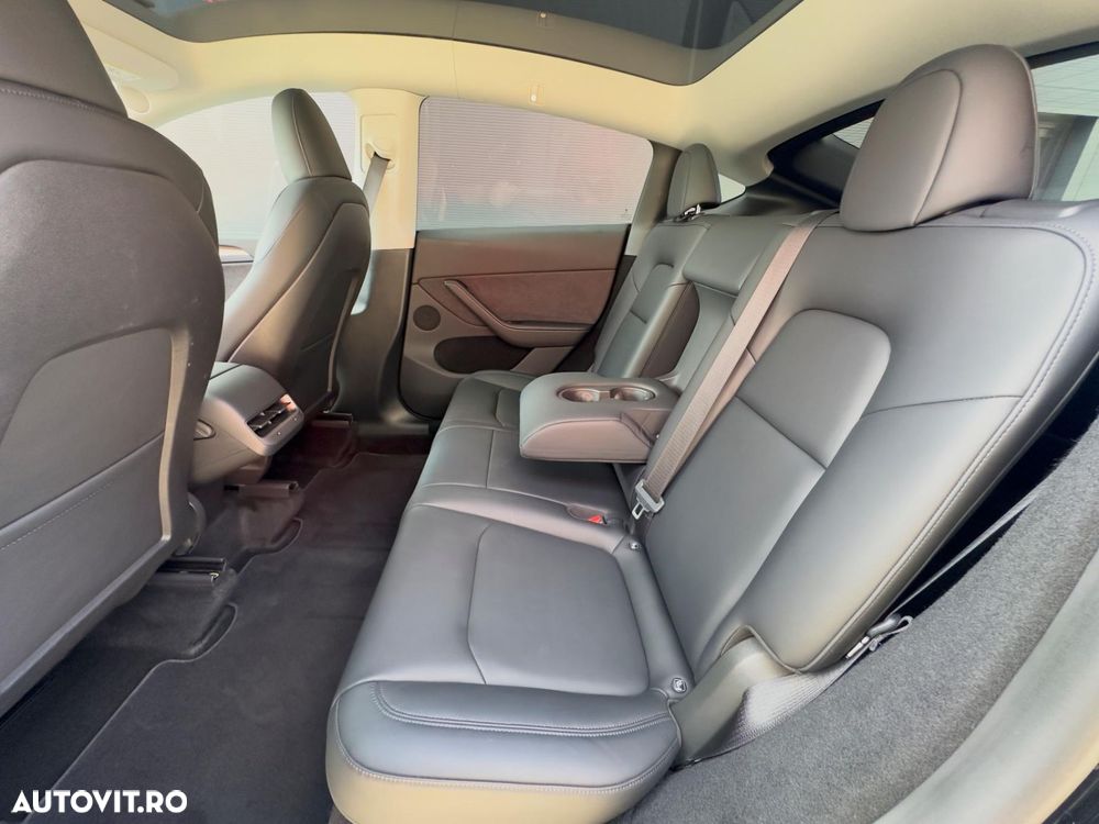 TESLA Model Y 2023 — imagine 14