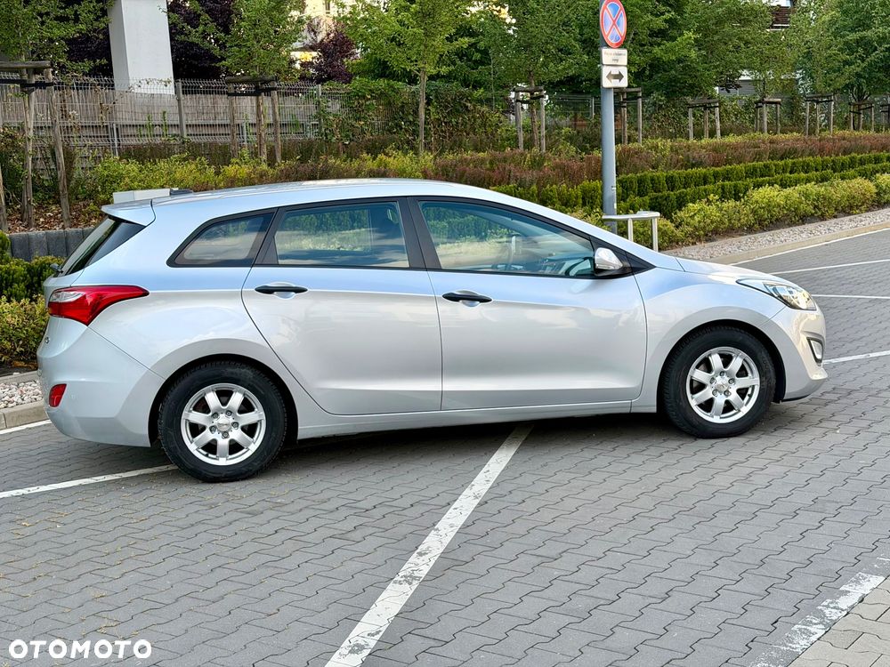 Hyundai i30 1.4 Premium - 6