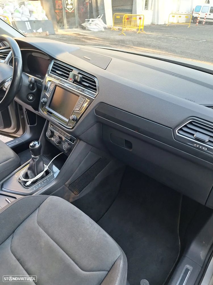 VW Tiguan 2.0 TDI Highline - 16