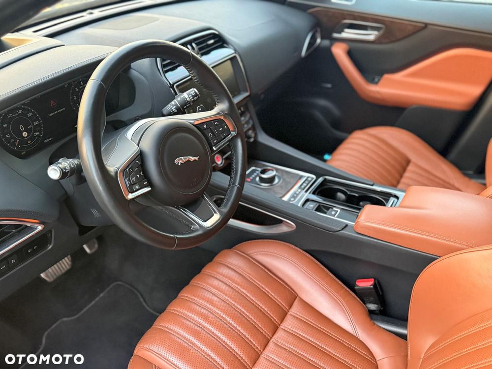 Jaguar F-Pace 2.0 i4P AWD Portfolio - 9