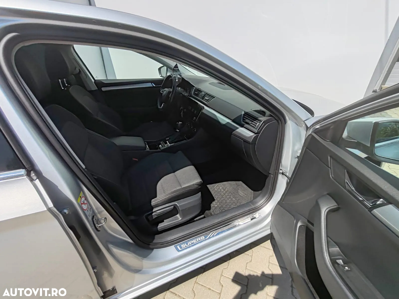 Skoda Superb 2.0 TDI DSG Style - 6