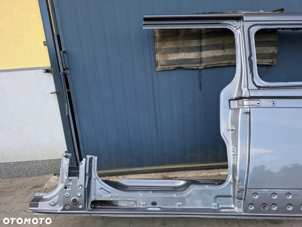 Ćwiartka błotnik lewy bok Renault Trafic III 2019 rok long - 6