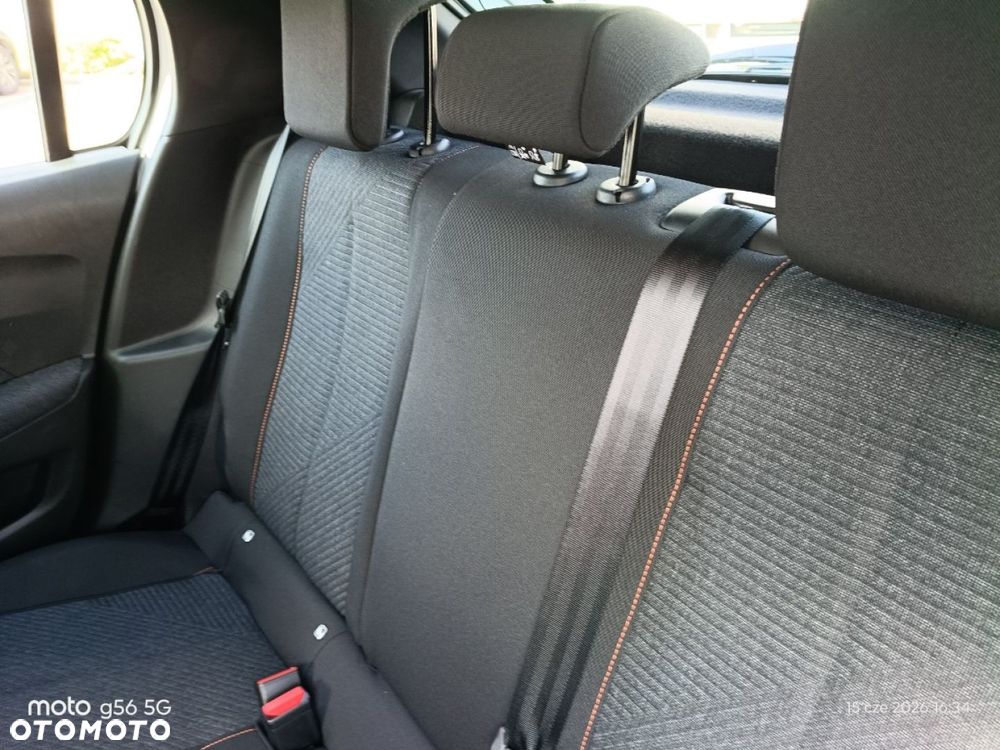 Peugeot 208 - 15