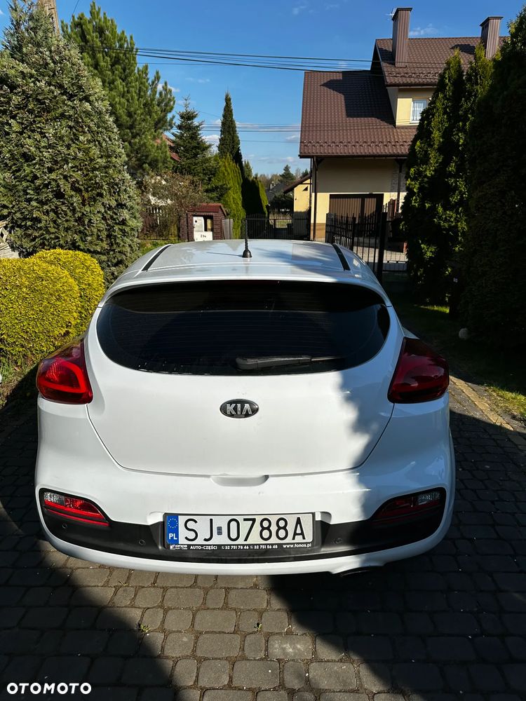 Kia ProCeed - 4