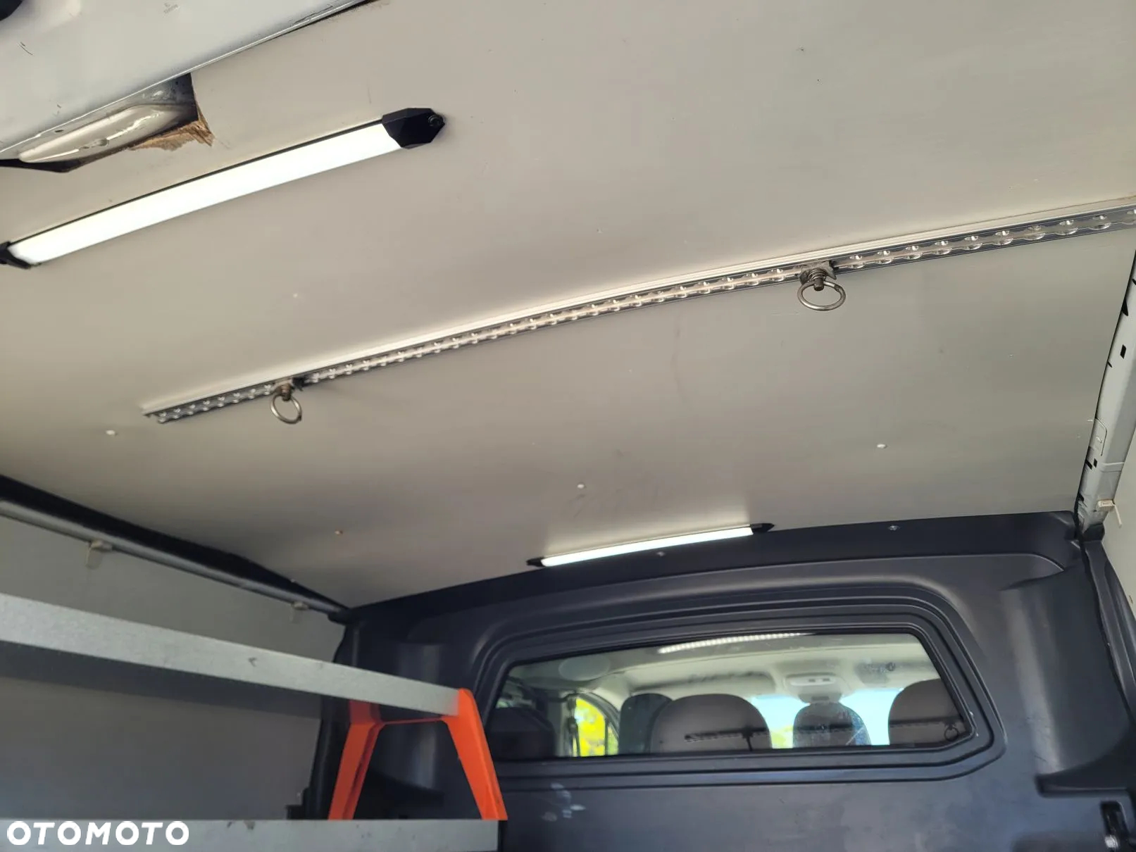 Renault Trafic Long 6-osób Auto-Warsztat - 27