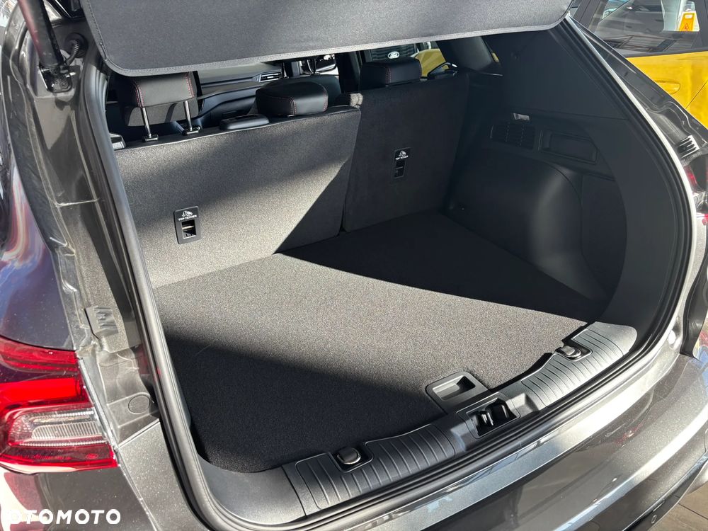 Ford Kuga 1.5 EcoBoost FWD ST-Line X - 15