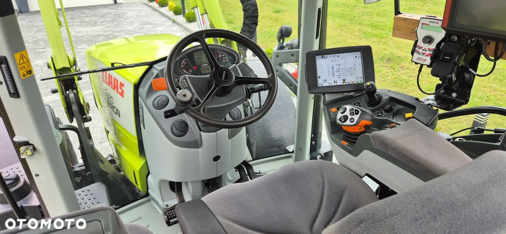 Claas Arion 620 - 32