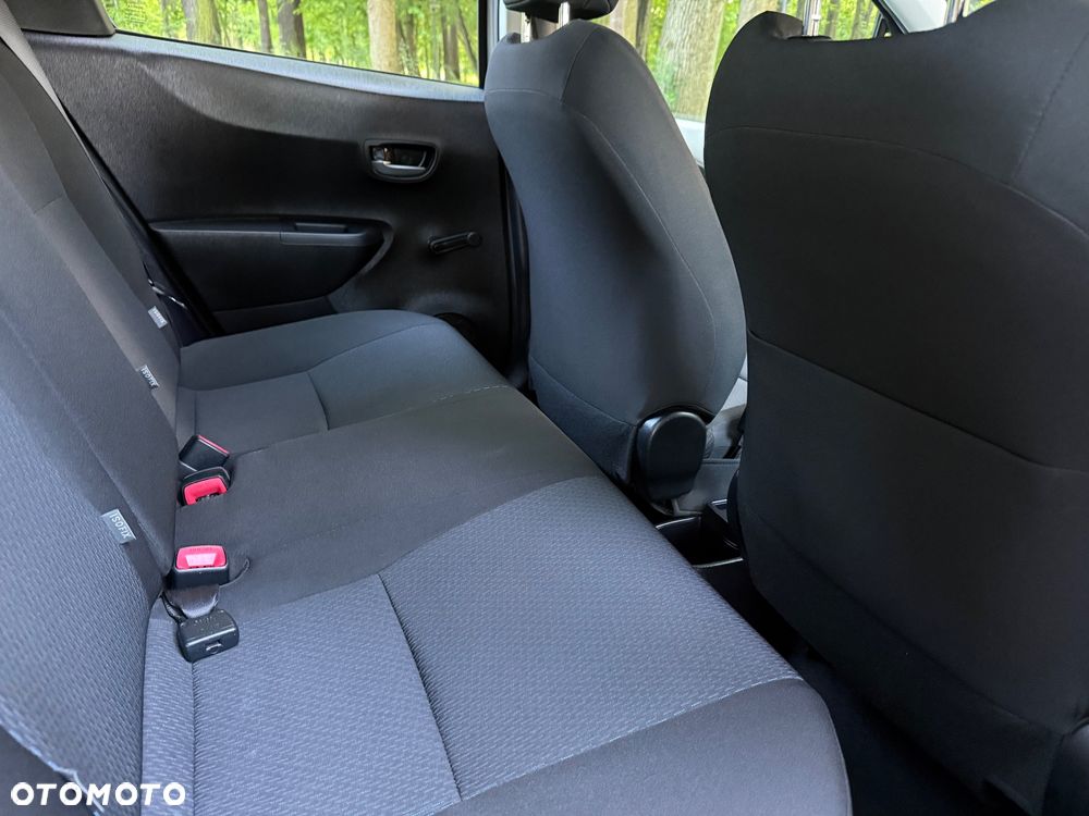 Toyota Yaris 1.5 VVT-i Life - 12