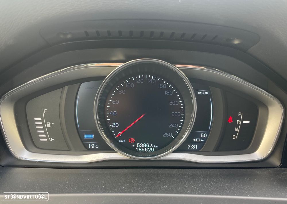 Volvo V60 D6 Twin Engine Geartronic RDesign - 7