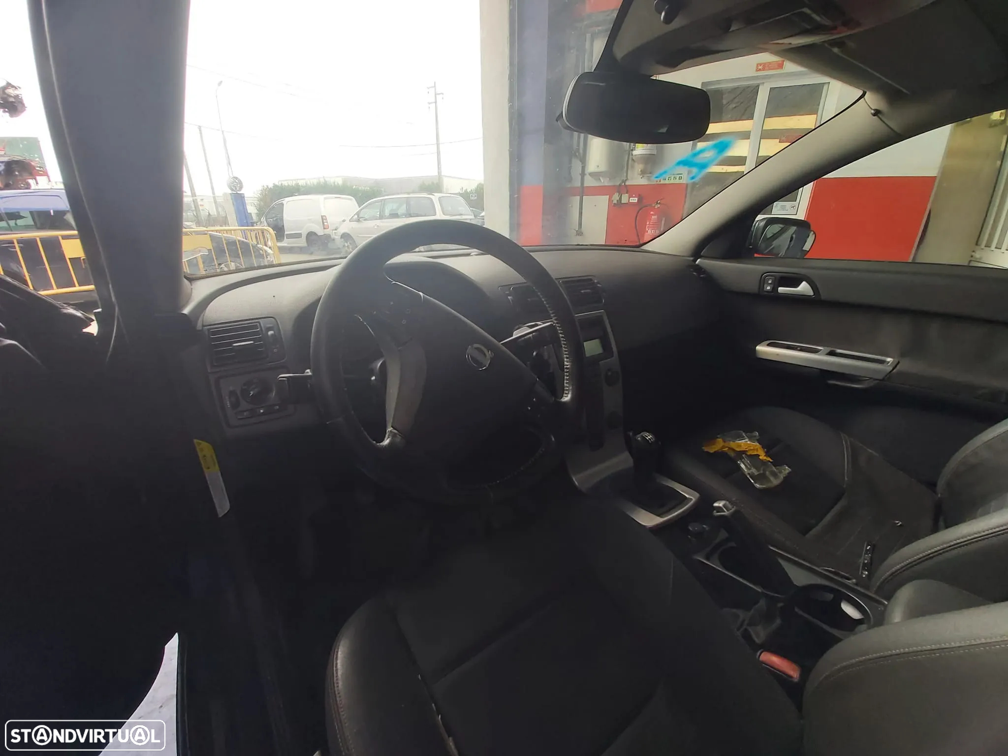Volvo V50 1.6 HDI de 2006 ás peças. - 6