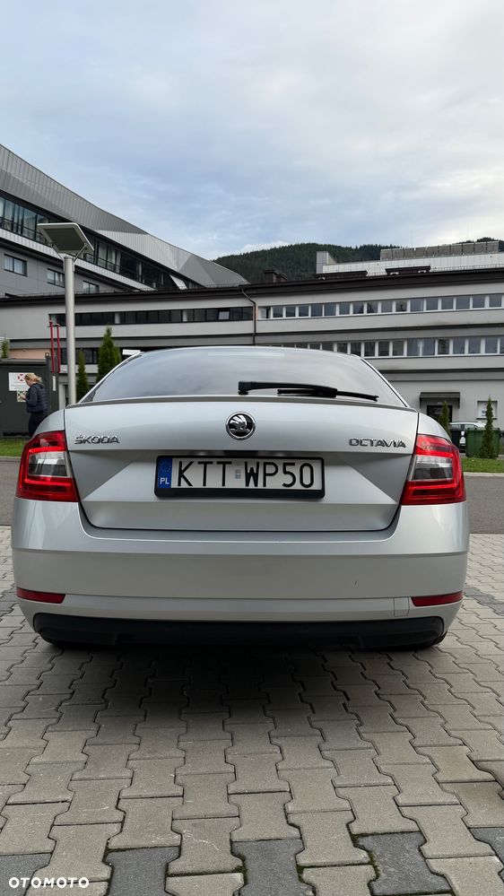Skoda Octavia 1.8 TSI Style DSG - 6