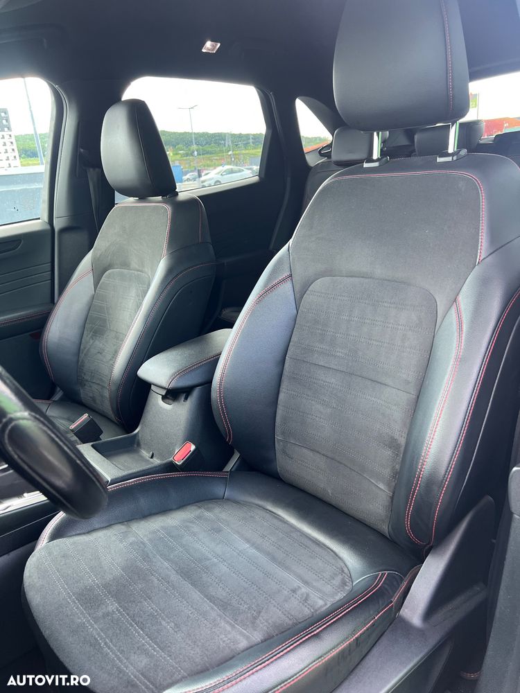 Ford Kuga 2.5 Duratec FHEV AWD ST Line - 9
