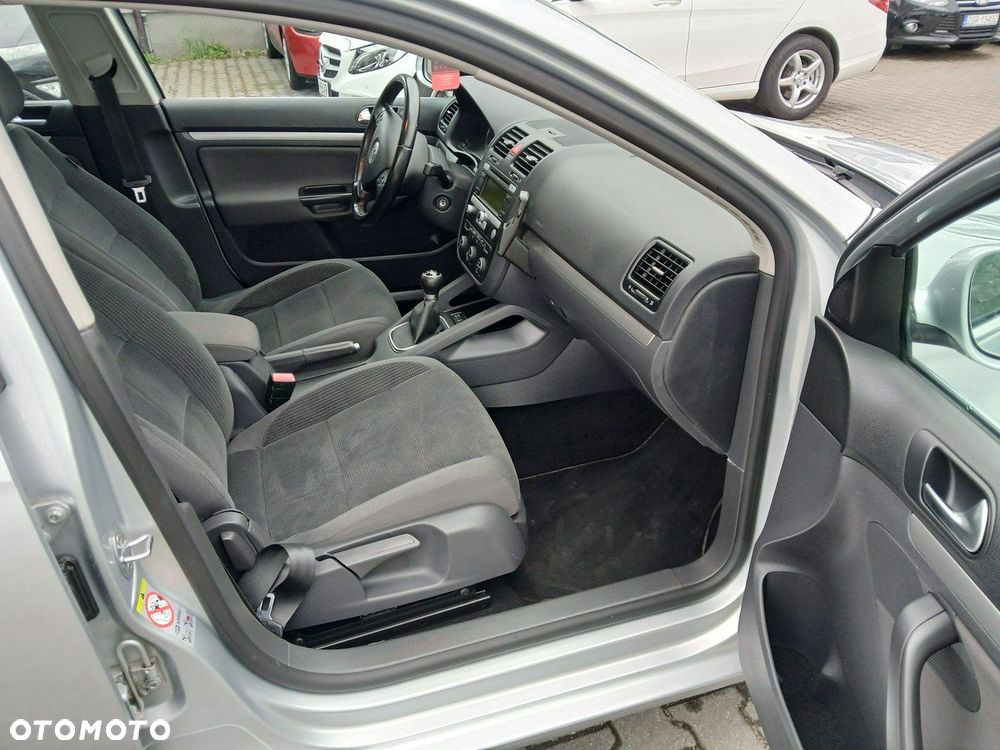 Volkswagen Golf 2.0 TDI Highline - 8