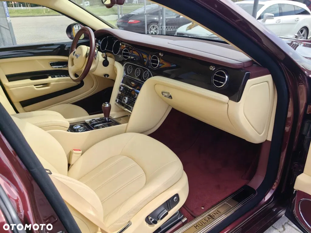 Bentley Mulsanne Speed - 19