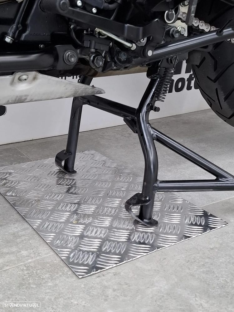 Suzuki DL 1050 DE - V STROM - 19