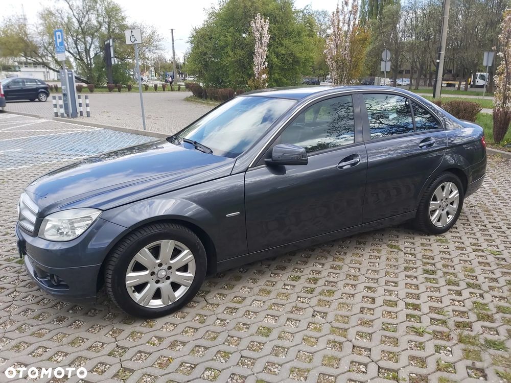 Mercedes-Benz Klasa C 200 CDI BlueEff Avantgarde - 1